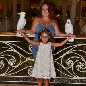 Meet your Posher, Yolisse